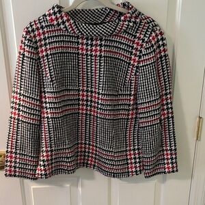 Black & White Houndstooth Plaid Top with Red Accents